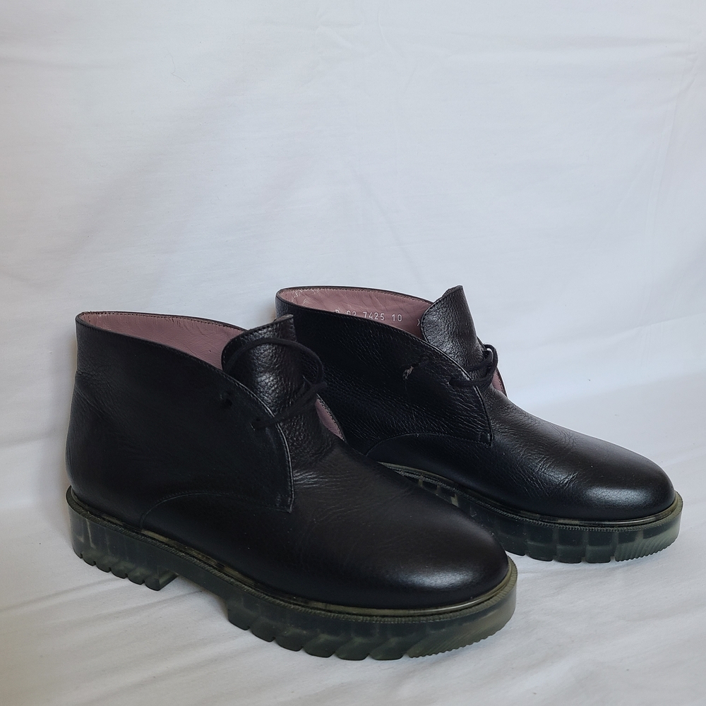 Robert Clergerie Black Leather Ankle Boots with Pink Lining Size 6.5